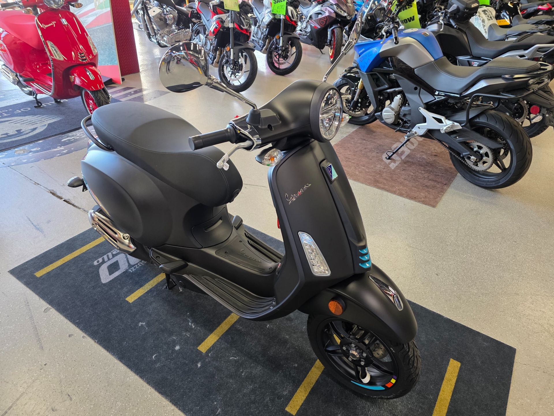2024 Vespa Primavera 50 S in Fort Myers, Florida - Photo 2