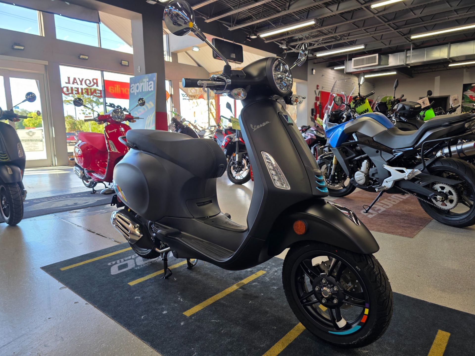 2024 Vespa Primavera 50 S in Fort Myers, Florida - Photo 3