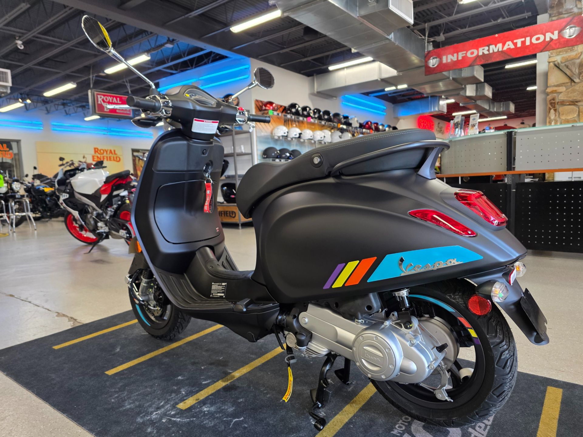 2024 Vespa Primavera 50 S in Fort Myers, Florida - Photo 14