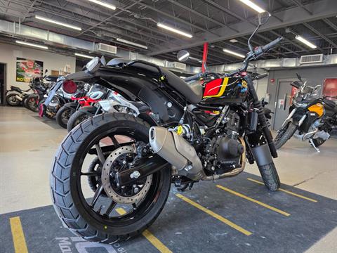 2026 Royal Enfield GUERILLA 450 in Fort Myers, Florida - Photo 8