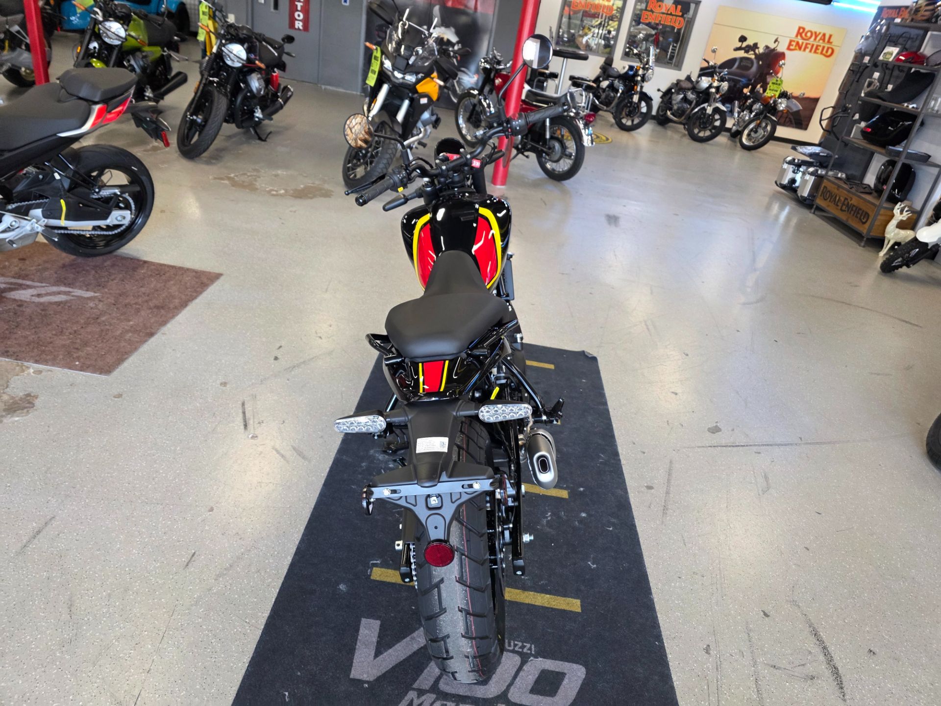 2026 Royal Enfield GUERILLA 450 in Fort Myers, Florida - Photo 10