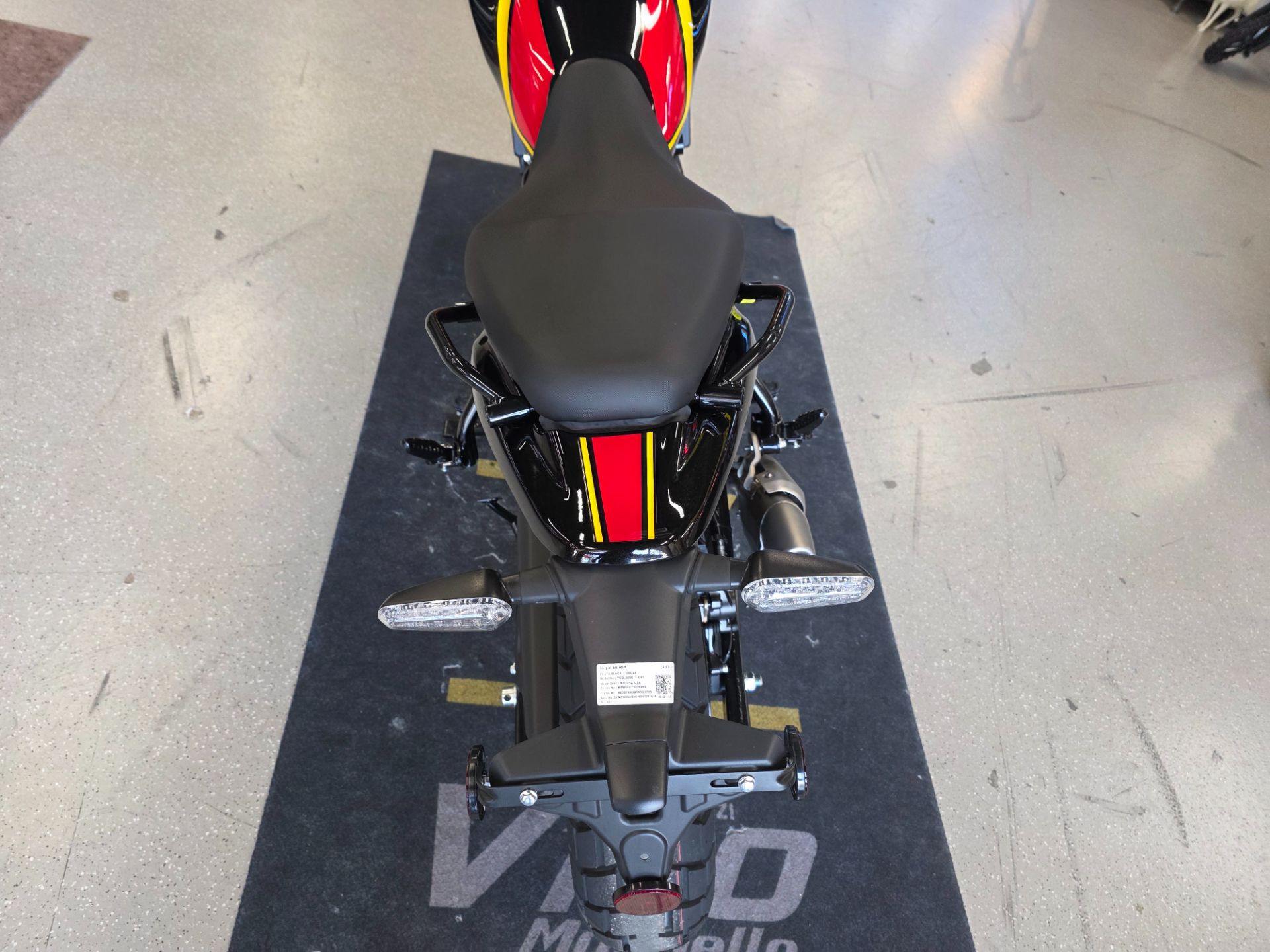 2026 Royal Enfield GUERILLA 450 in Fort Myers, Florida - Photo 11