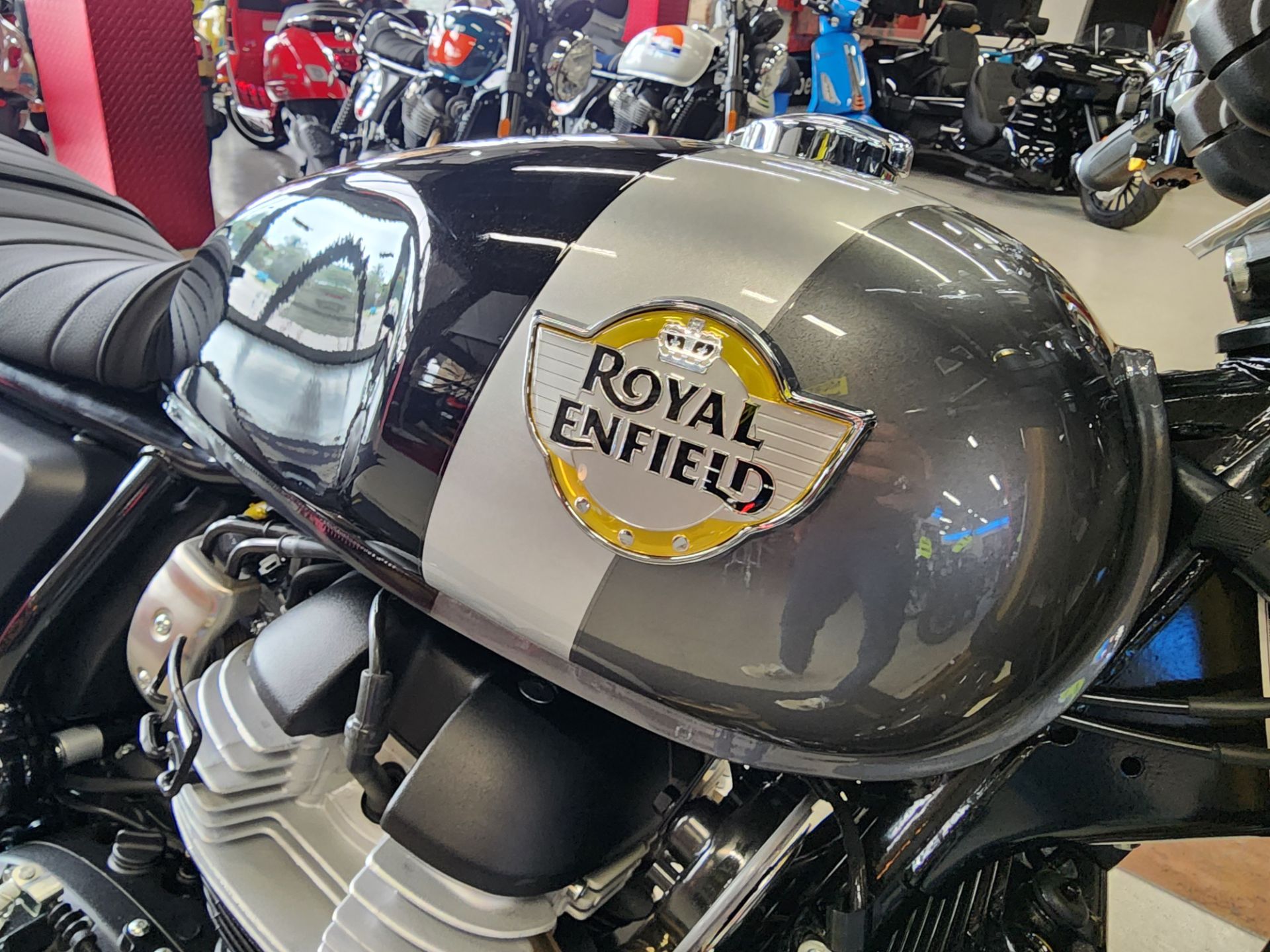 2025 Royal Enfield BEAR 650 in Fort Myers, Florida - Photo 12