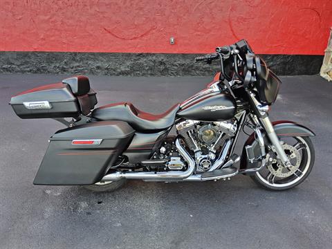 2016 Harley-Davidson Street Glide® Special in Fort Myers, Florida - Photo 1