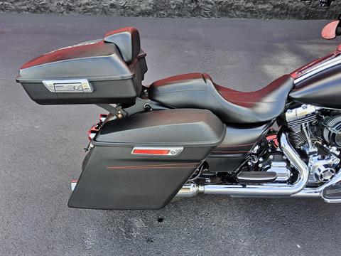 2016 Harley-Davidson Street Glide® Special in Fort Myers, Florida - Photo 10