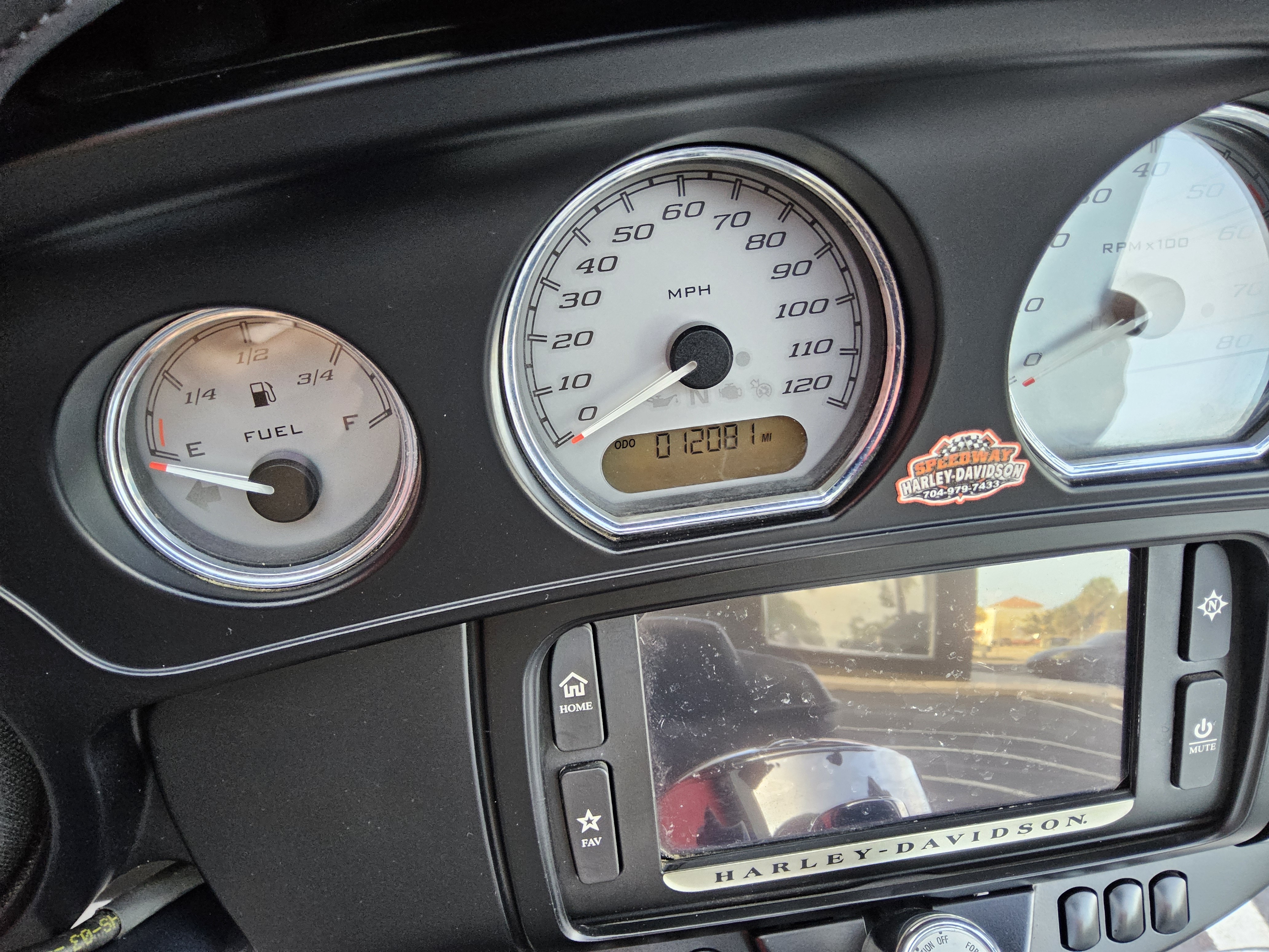 2016 Harley-Davidson Street Glide® Special in Fort Myers, Florida - Photo 16