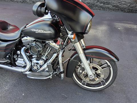 2016 Harley-Davidson Street Glide® Special in Fort Myers, Florida - Photo 18