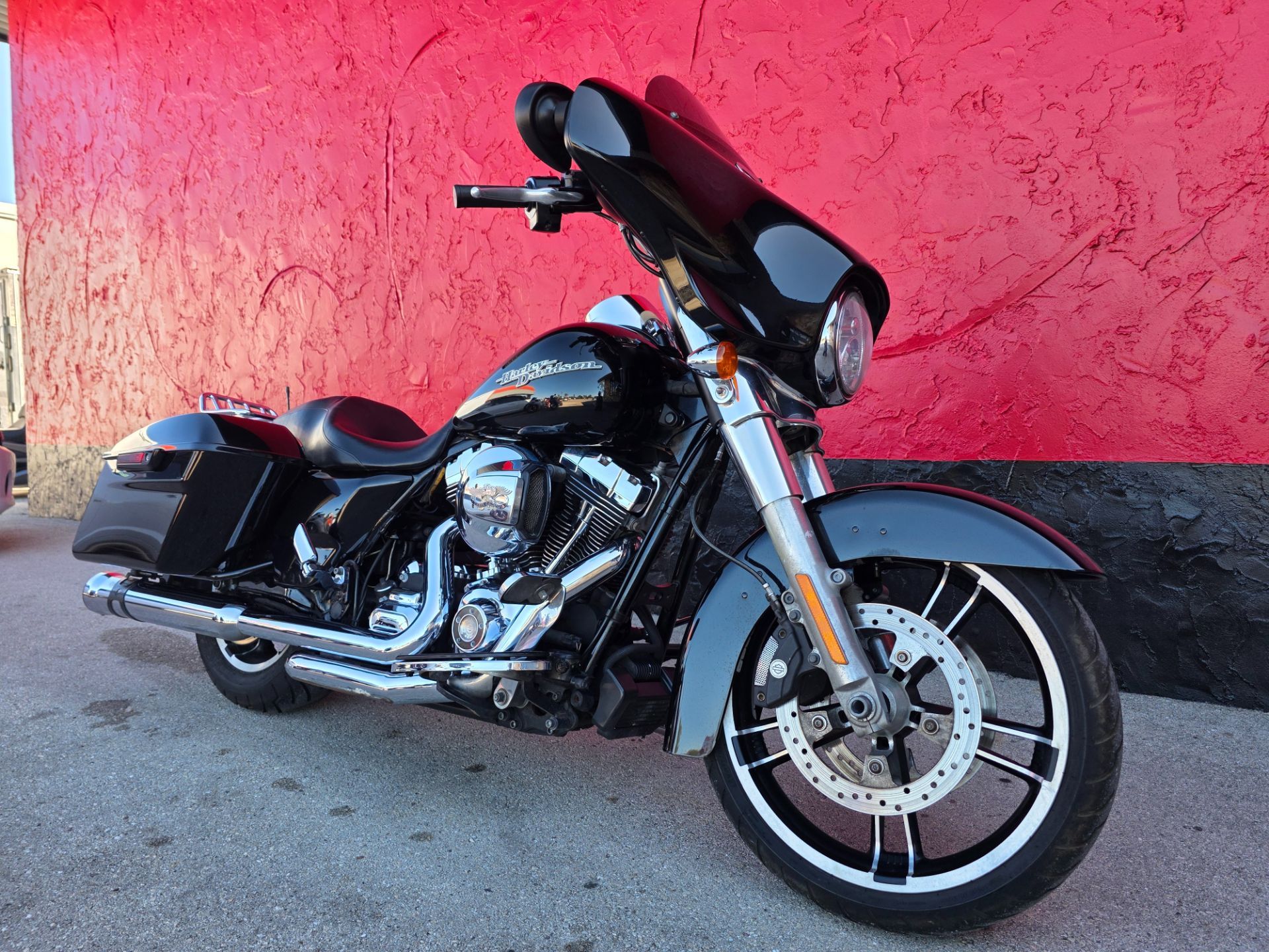 2014 Harley-Davidson Street Glide® in Fort Myers, Florida - Photo 3