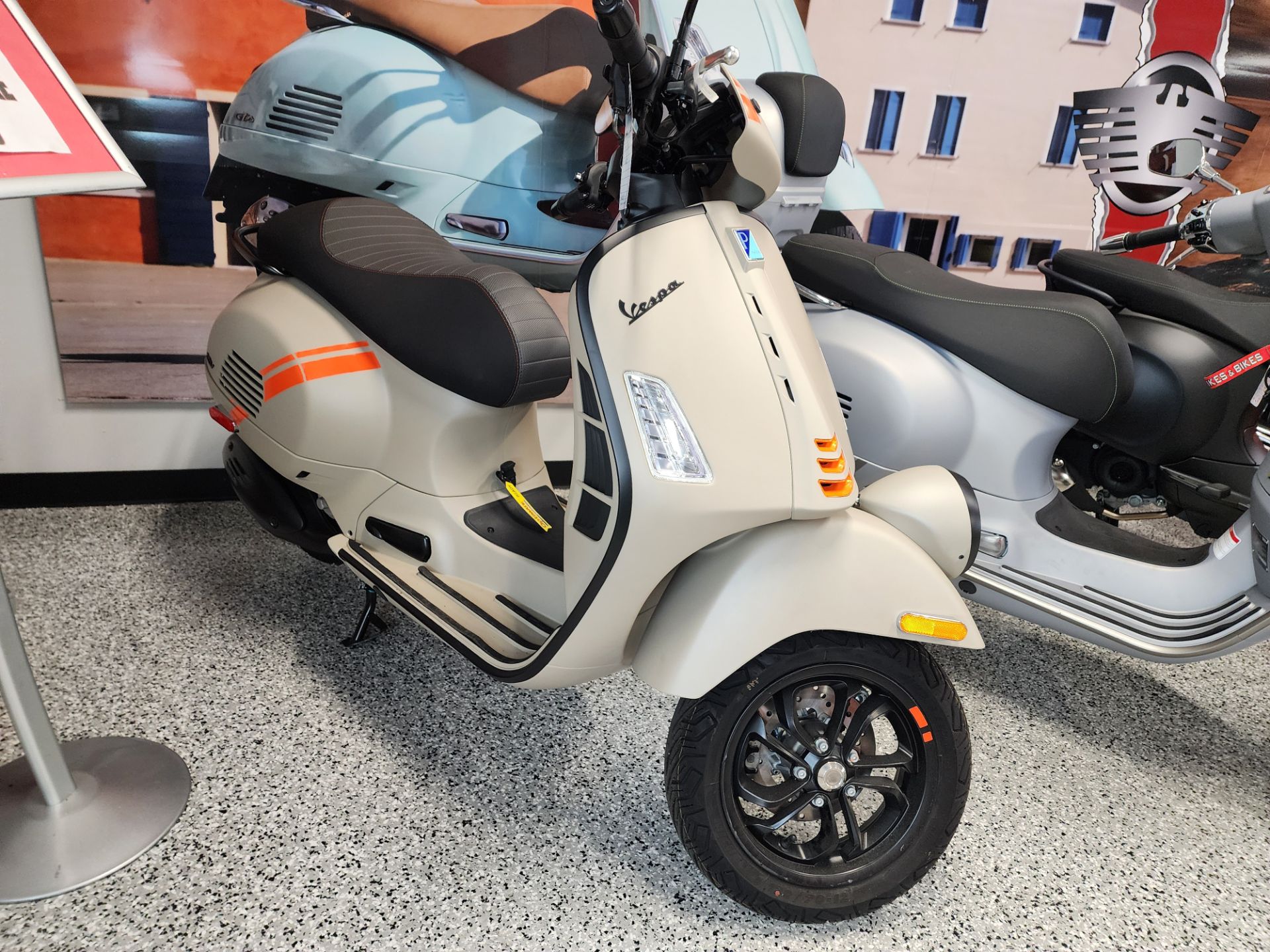 New 2024 Vespa GTV 300 Scooters in Fort Myers, FL | Stock Number