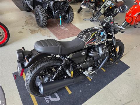 2025 Moto Guzzi V7 Stone in Fort Myers, Florida - Photo 3