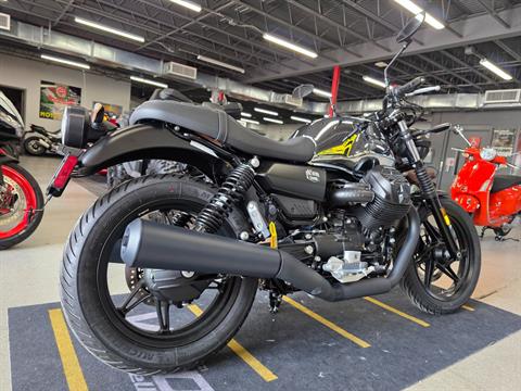 2025 Moto Guzzi V7 Stone in Fort Myers, Florida - Photo 4