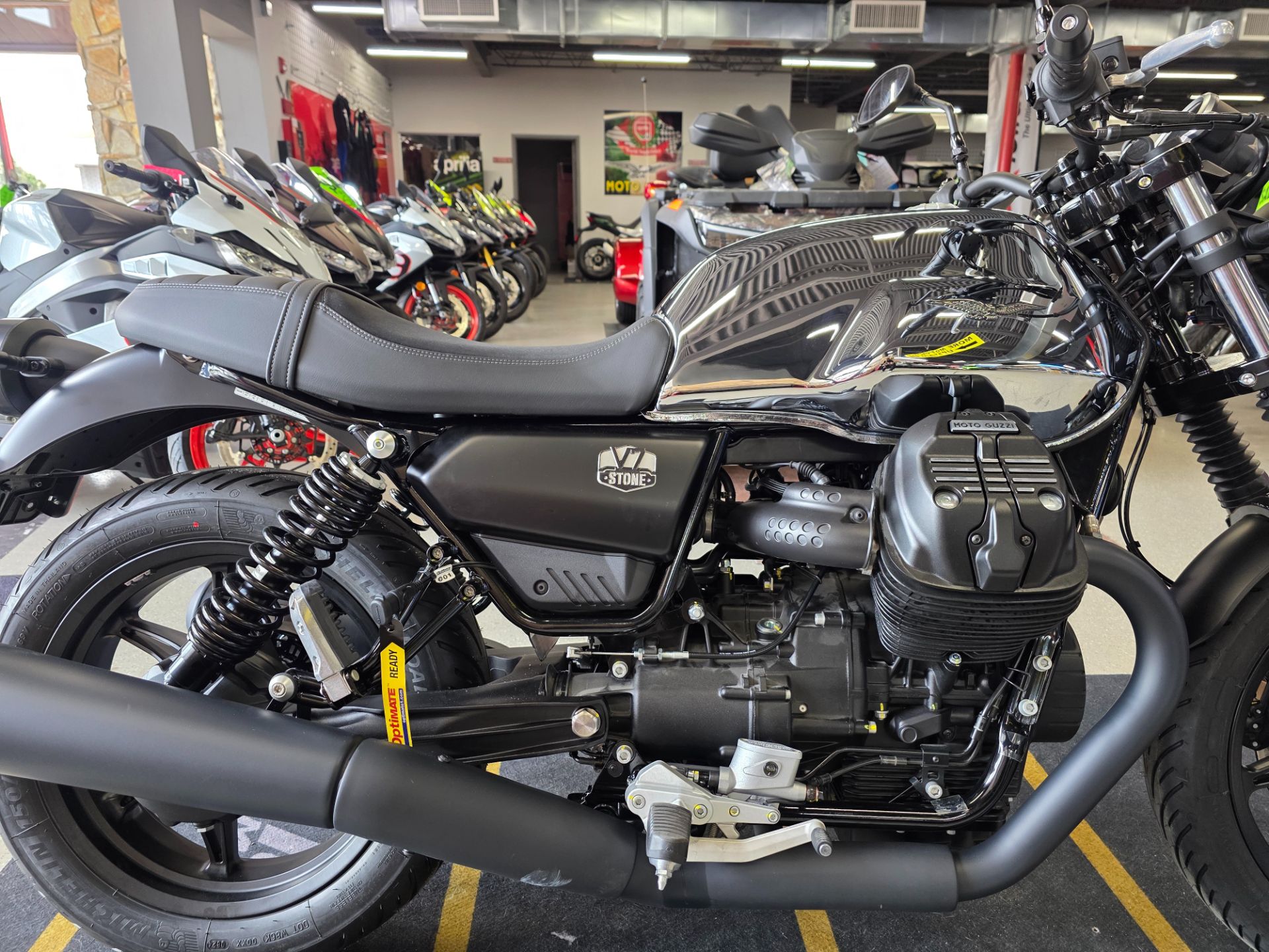 2025 Moto Guzzi V7 Stone in Fort Myers, Florida - Photo 5