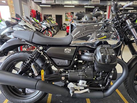 2025 Moto Guzzi V7 Stone in Fort Myers, Florida - Photo 5