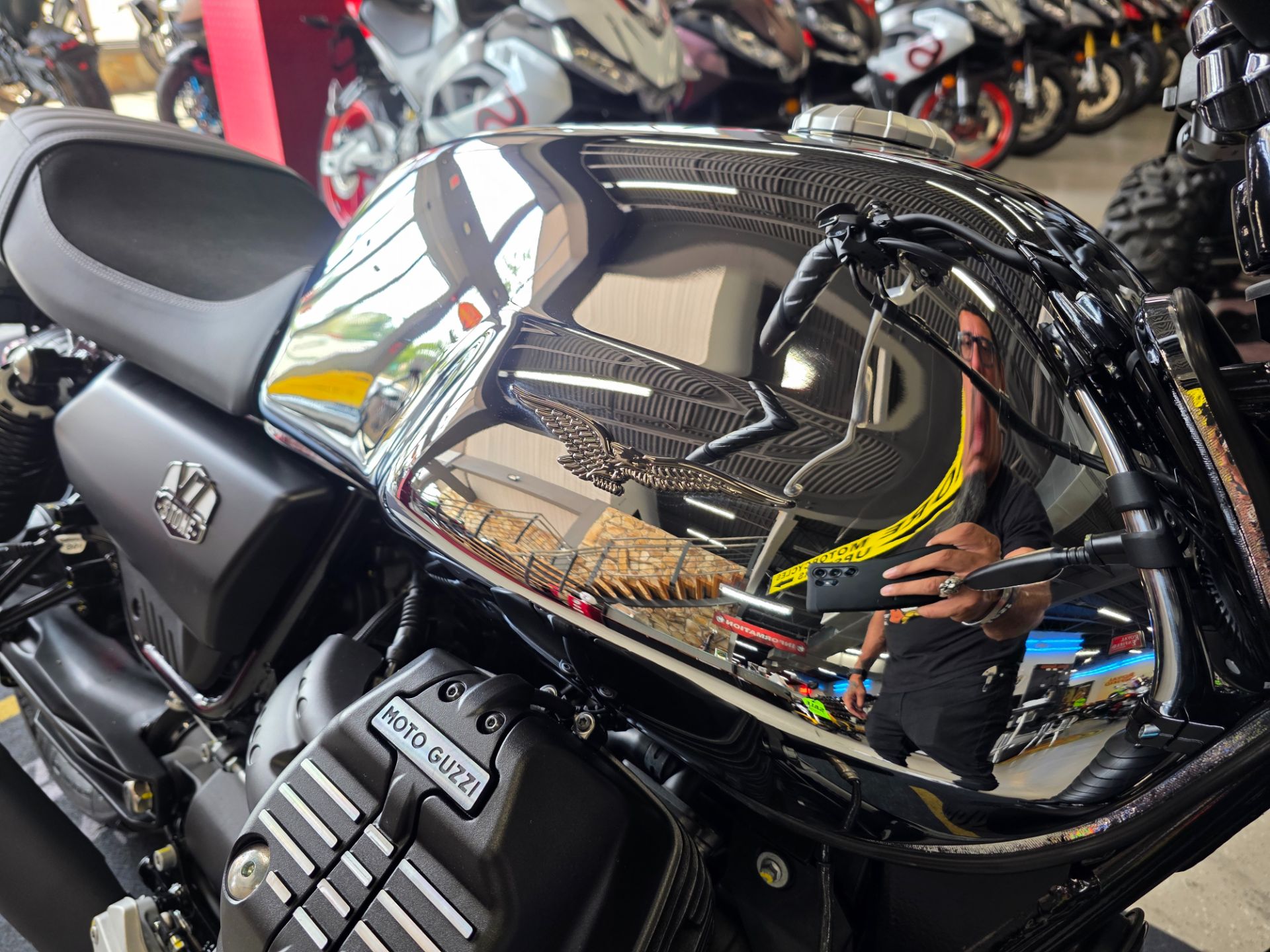 2025 Moto Guzzi V7 Stone in Fort Myers, Florida - Photo 6