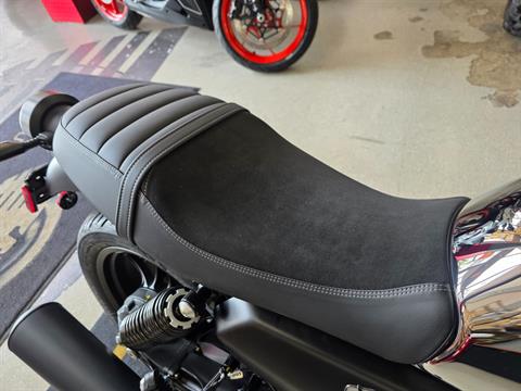 2025 Moto Guzzi V7 Stone in Fort Myers, Florida - Photo 7