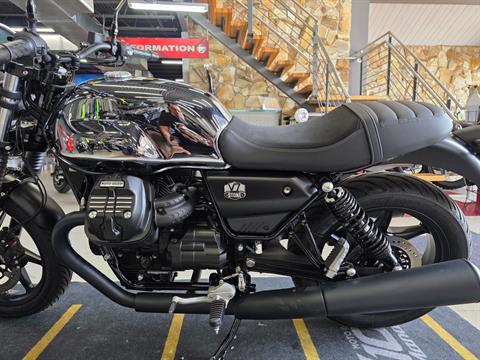 2025 Moto Guzzi V7 Stone in Fort Myers, Florida - Photo 10