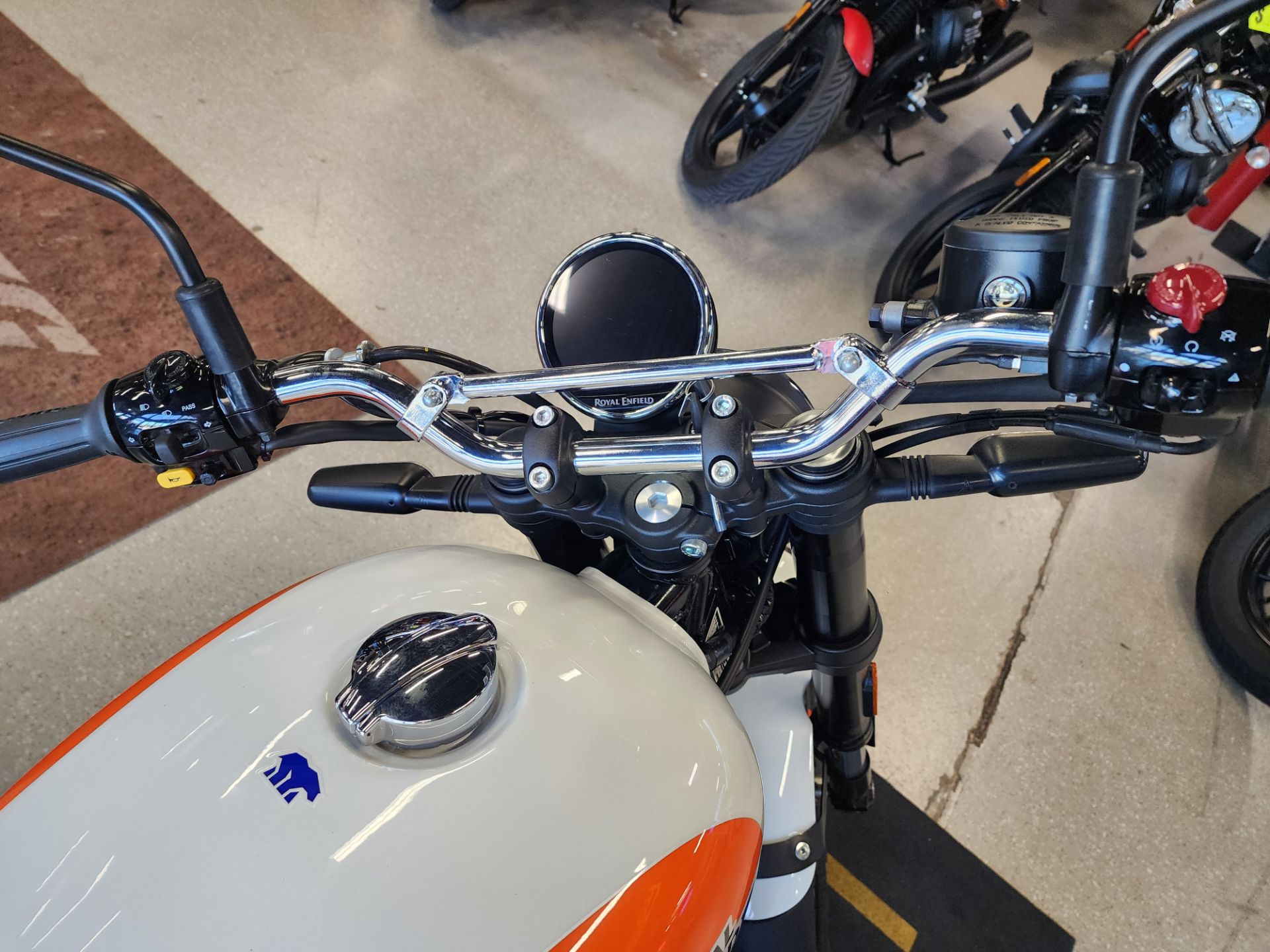 2025 Royal Enfield BEAR 650 in Fort Myers, Florida - Photo 18