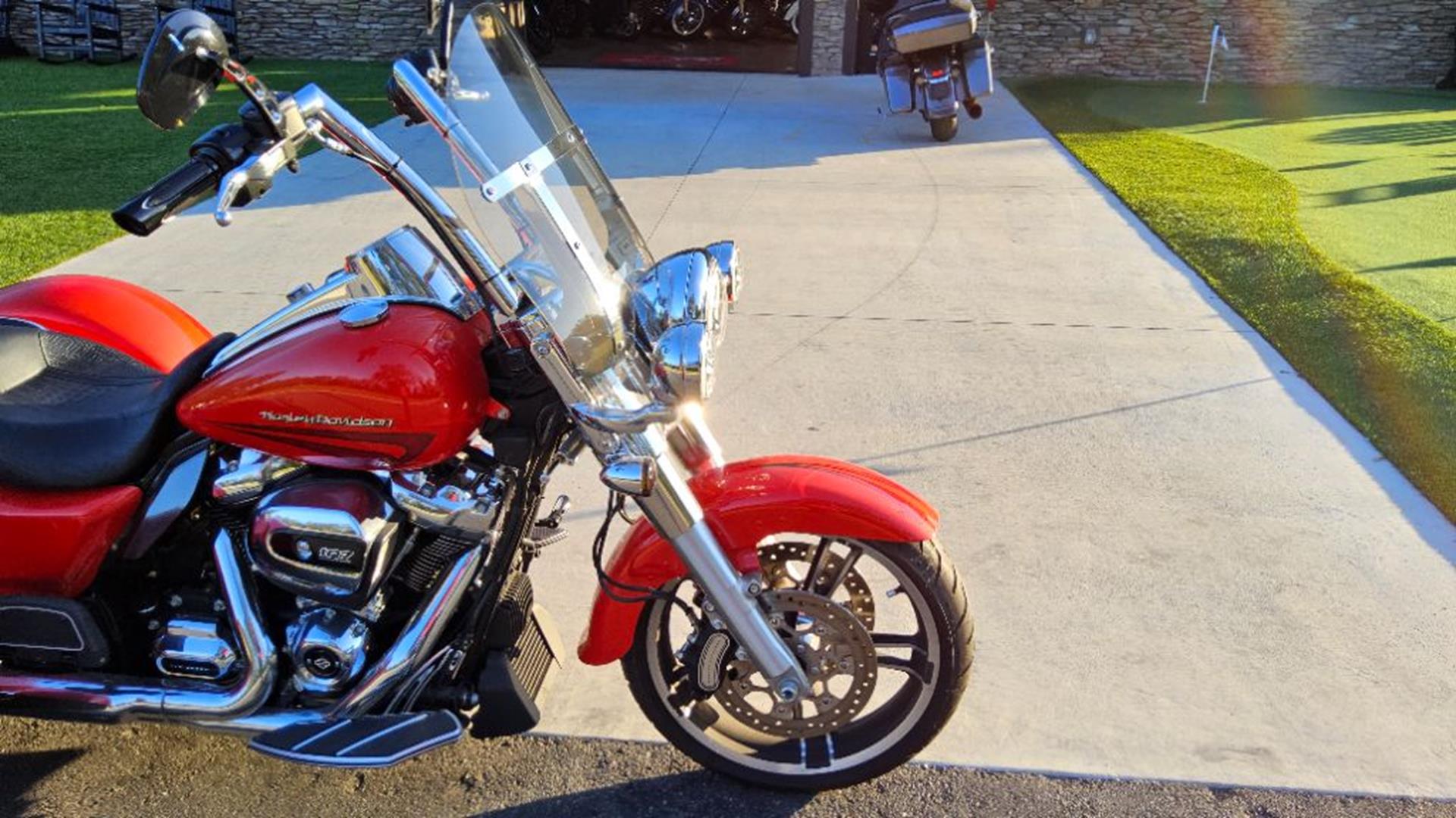 2017 Harley-Davidson Freewheeler in Fort Myers, Florida - Photo 5