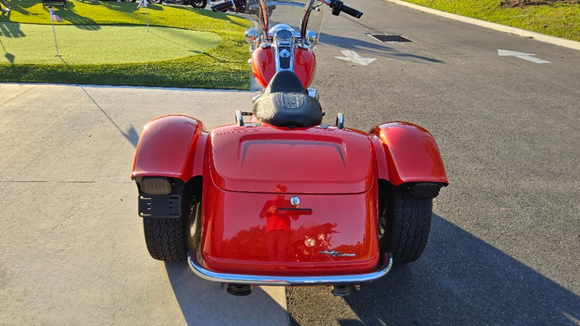 2017 Harley-Davidson Freewheeler in Fort Myers, Florida - Photo 10