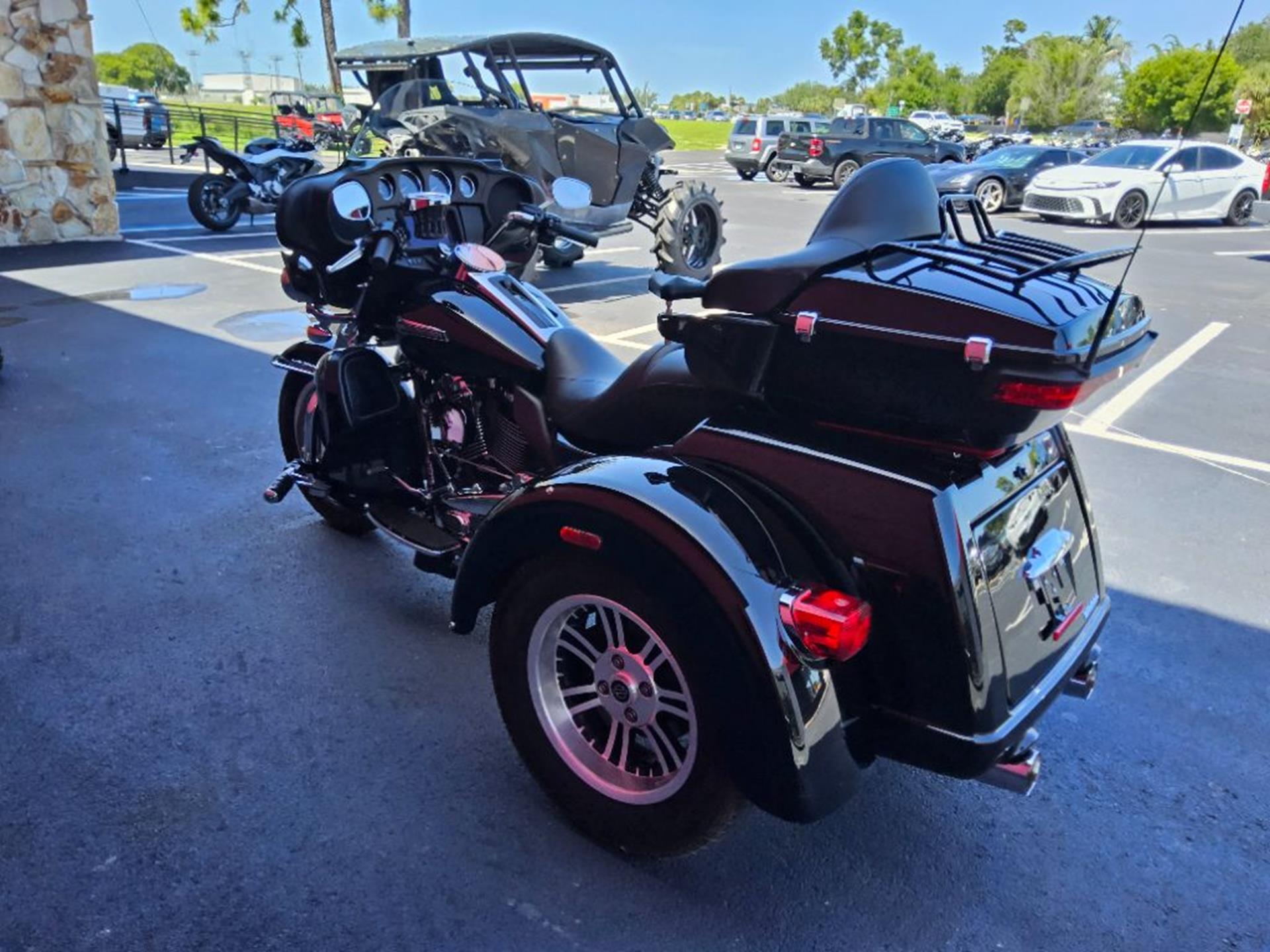 2021 Harley-Davidson Tri Glide® Ultra 8