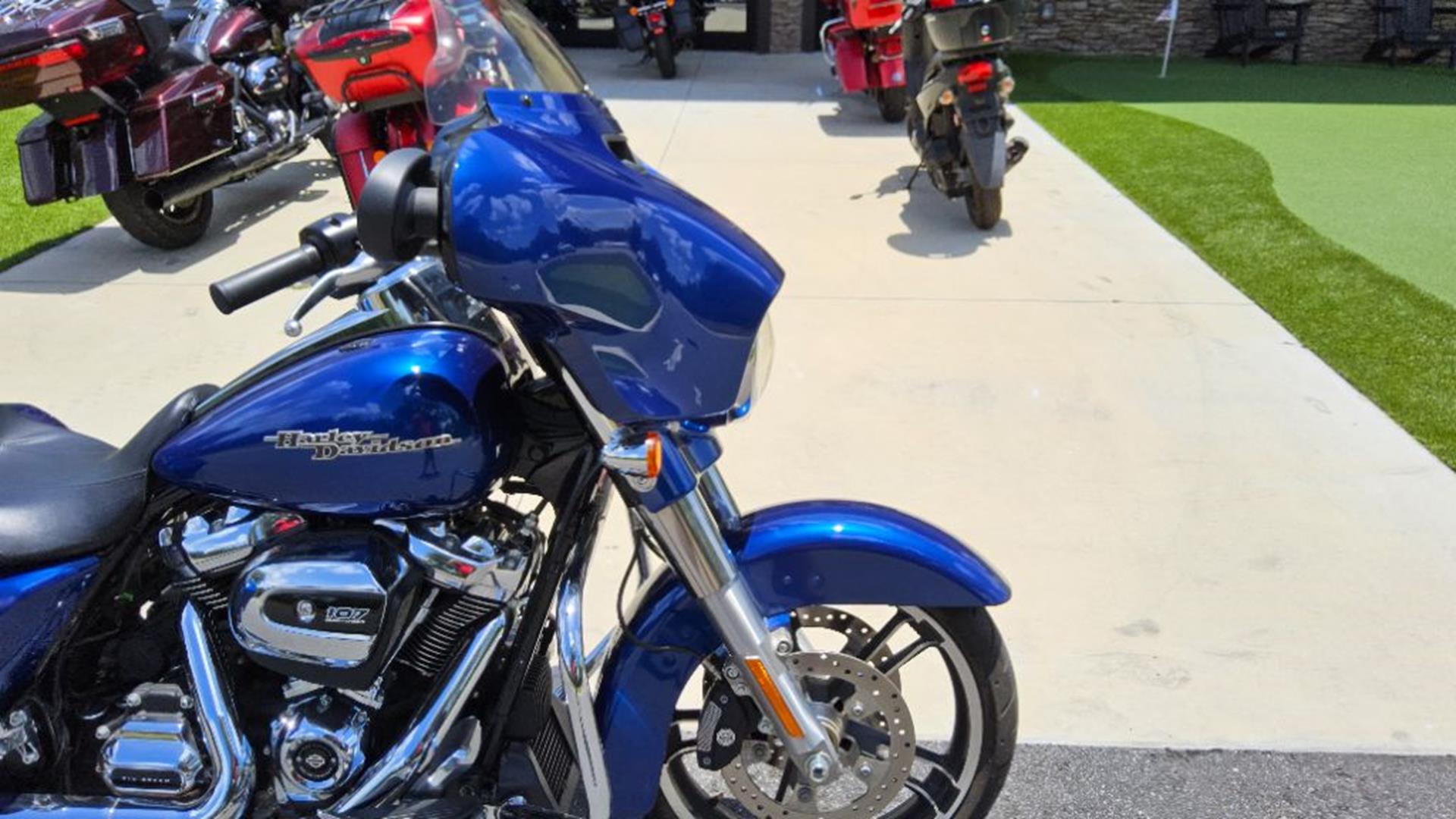 2017 Harley-Davidson Street Glide® Special 5