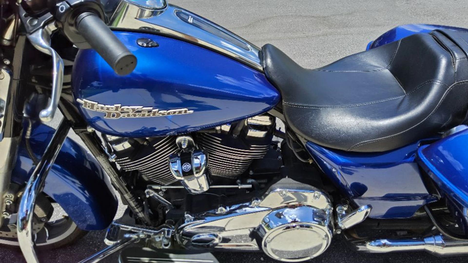 2017 Harley-Davidson Street Glide® Special 8