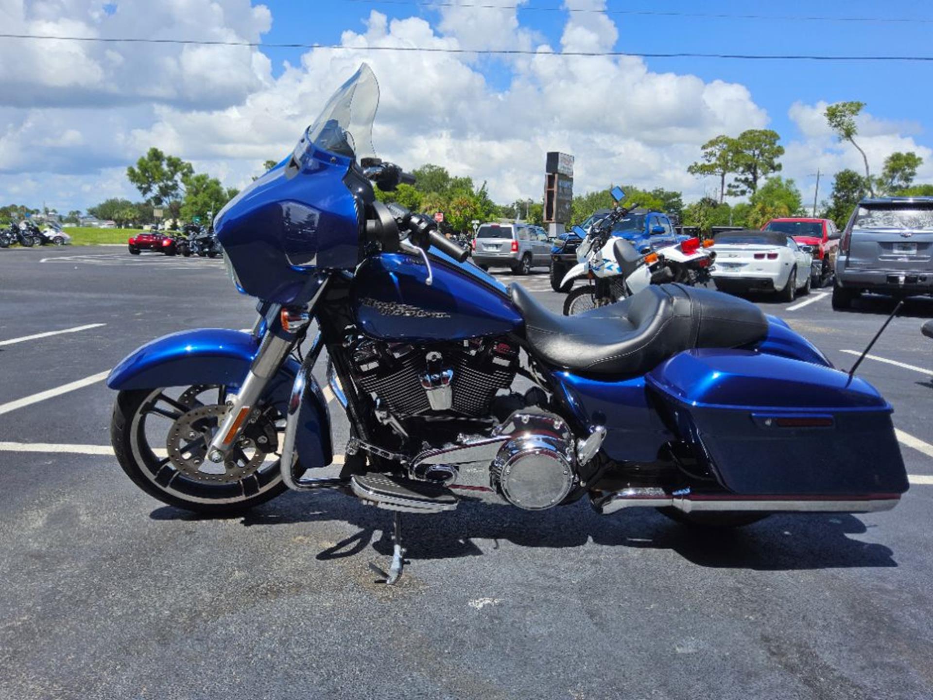 2017 Harley-Davidson Street Glide® Special 6
