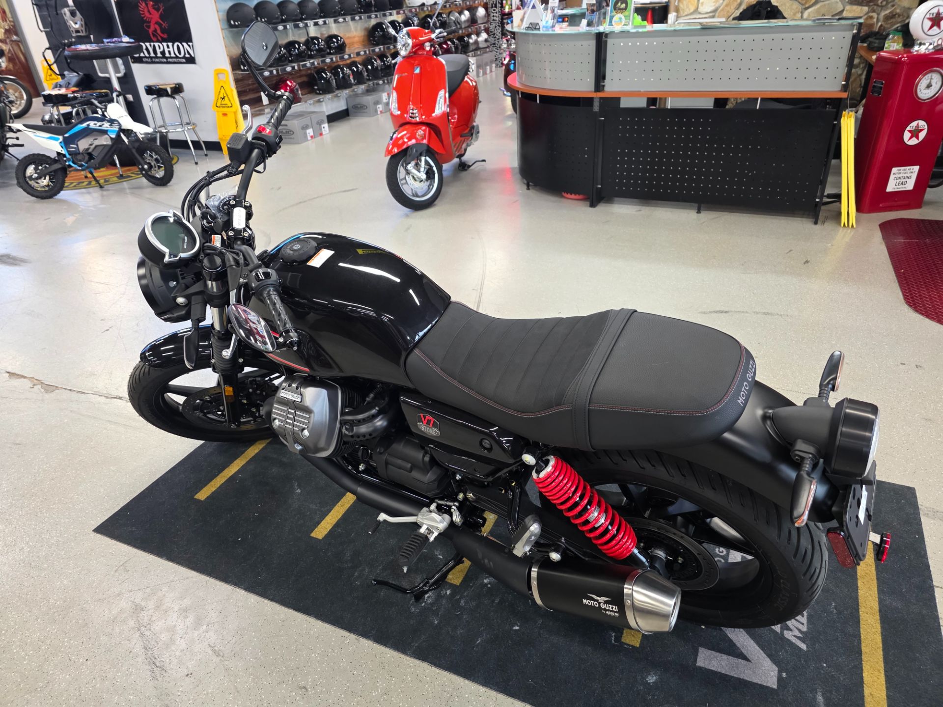 2024 Moto Guzzi V7 Special Edition in Fort Myers, Florida - Photo 8