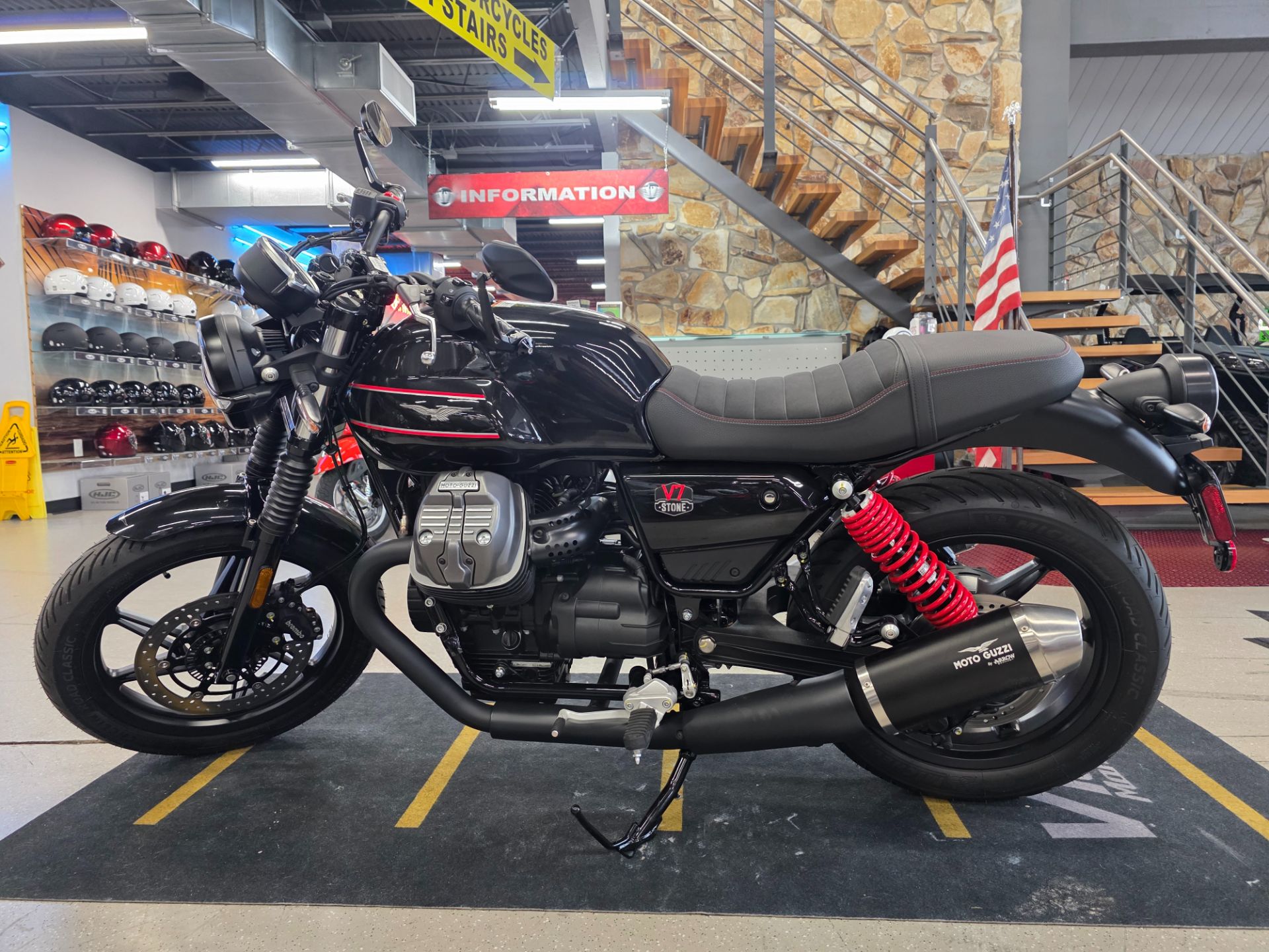 2024 Moto Guzzi V7 Special Edition in Fort Myers, Florida - Photo 9