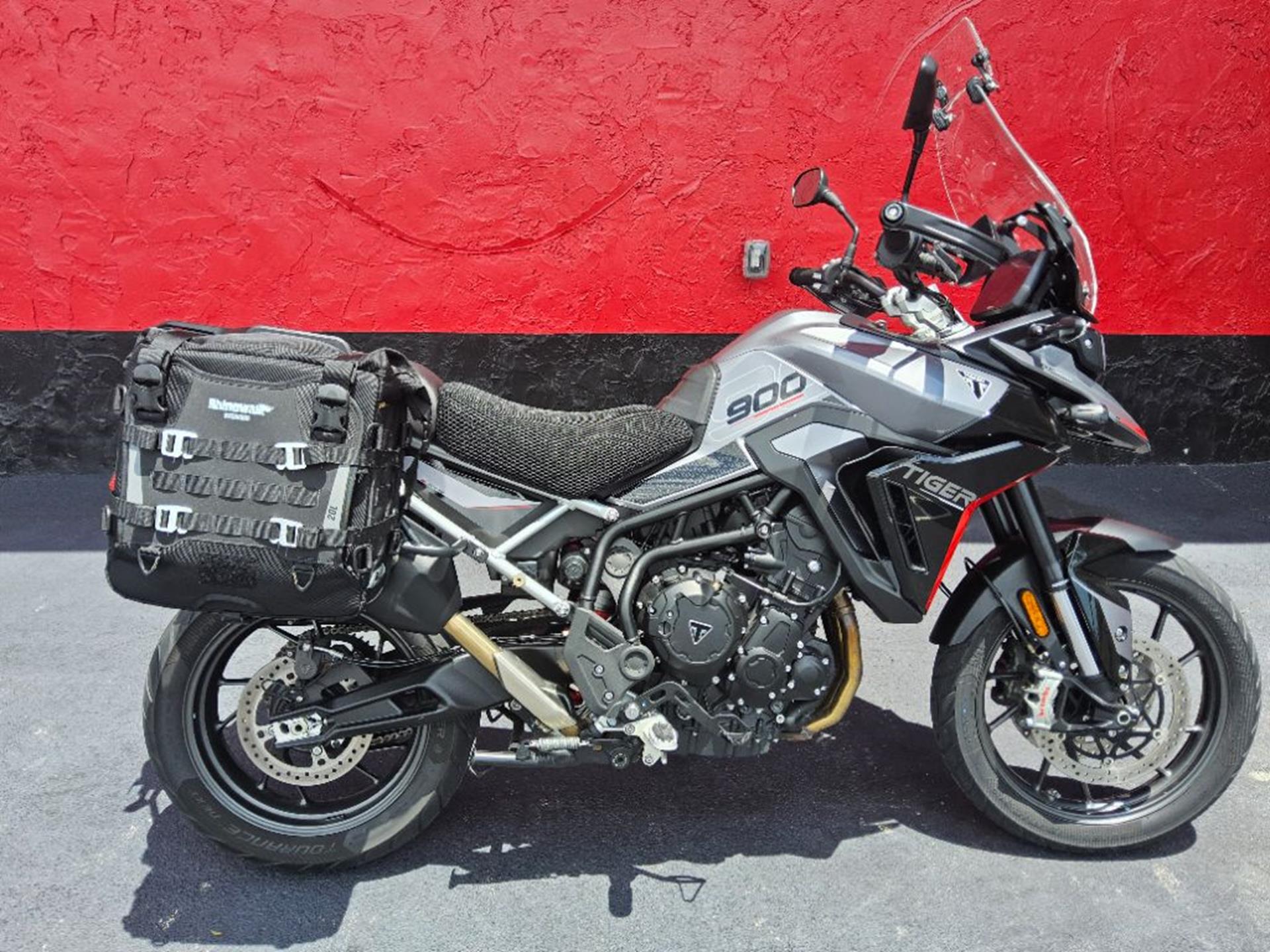 2024 Triumph Tiger 900 GT Pro 1