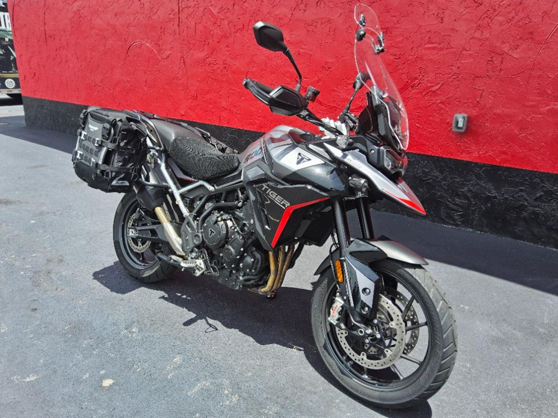 2024 Triumph Tiger 900 GT Pro 3