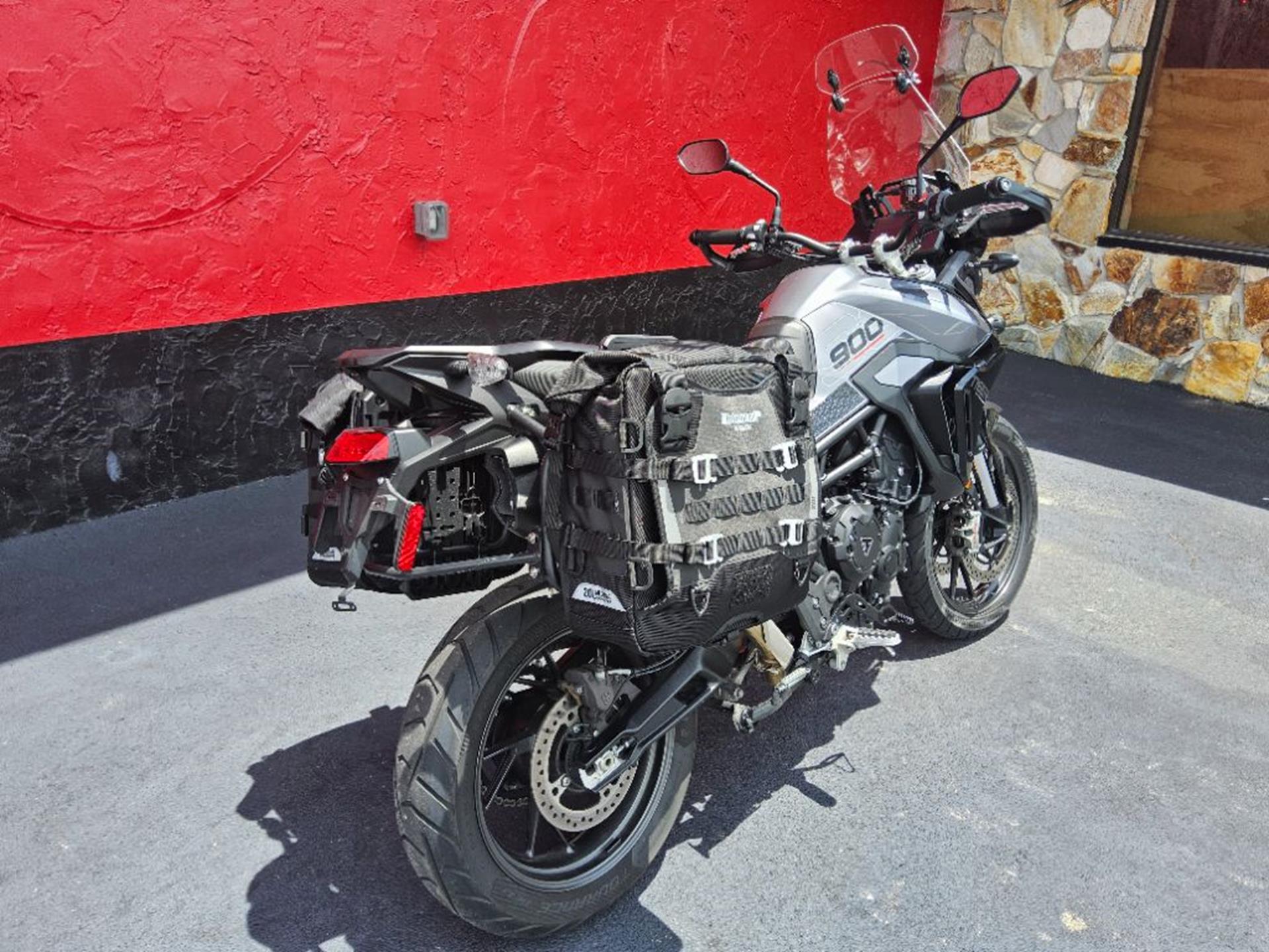 2024 Triumph Tiger 900 GT Pro 10