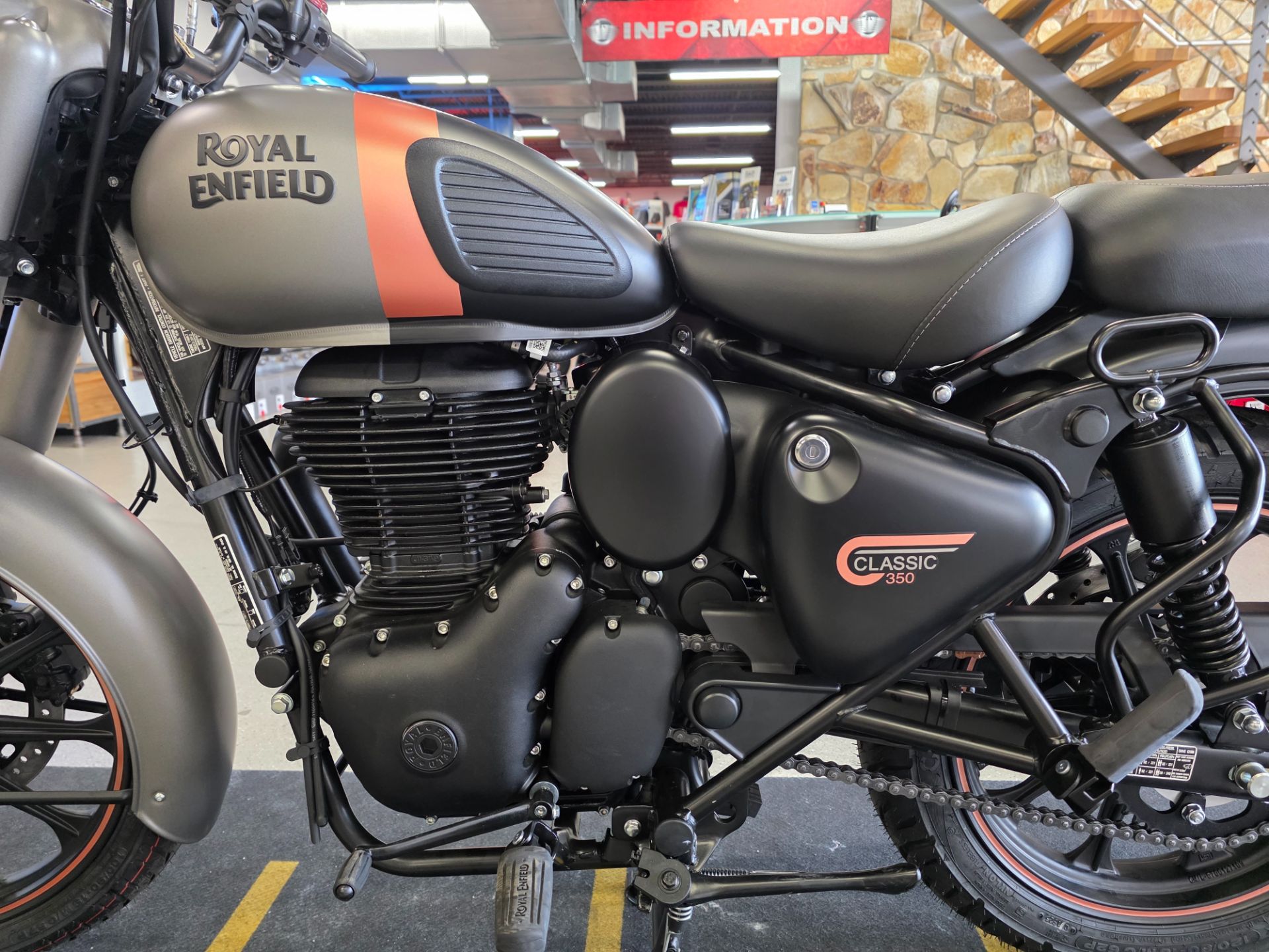 2026 Royal Enfield Classic 350 in Fort Myers, Florida - Photo 15