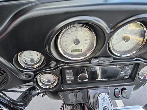2009 Harley-Davidson Street Glide® in Fort Myers, Florida - Photo 9