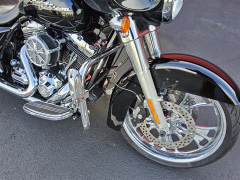 2009 Harley-Davidson Street Glide® in Fort Myers, Florida - Photo 11