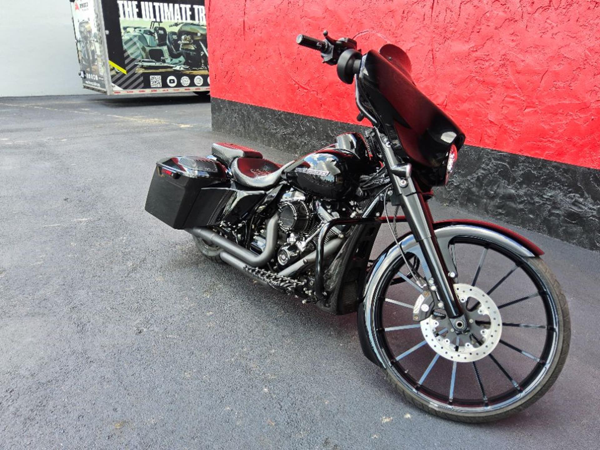 2019 Harley-Davidson Street Glide® Special 3