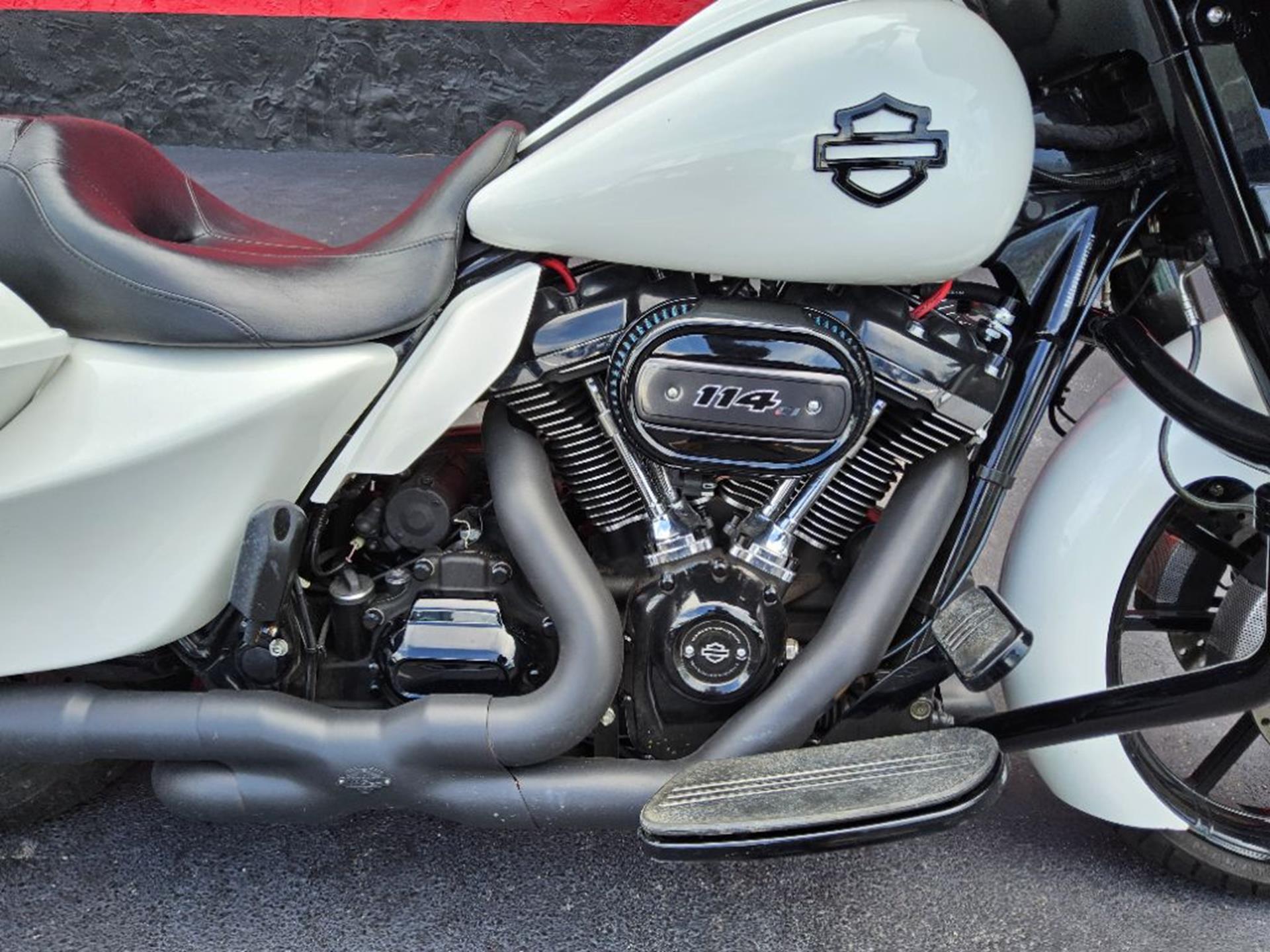2019 Harley-Davidson Street Glide® Special 2