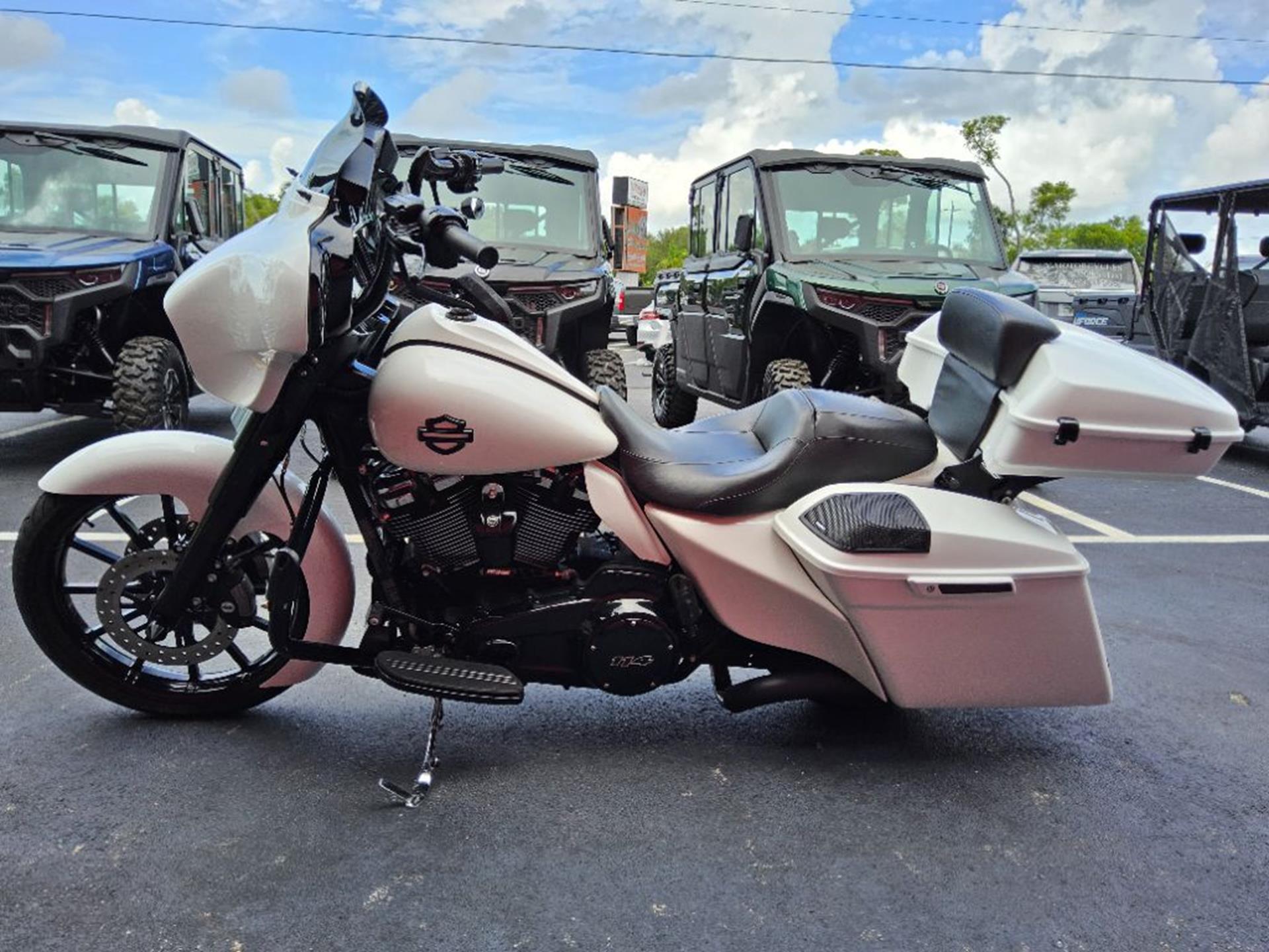 2019 Harley-Davidson Street Glide® Special 6