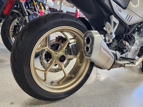 2023 Moto Guzzi V100 Mandello Aviazione Navale in Fort Myers, Florida - Photo 10