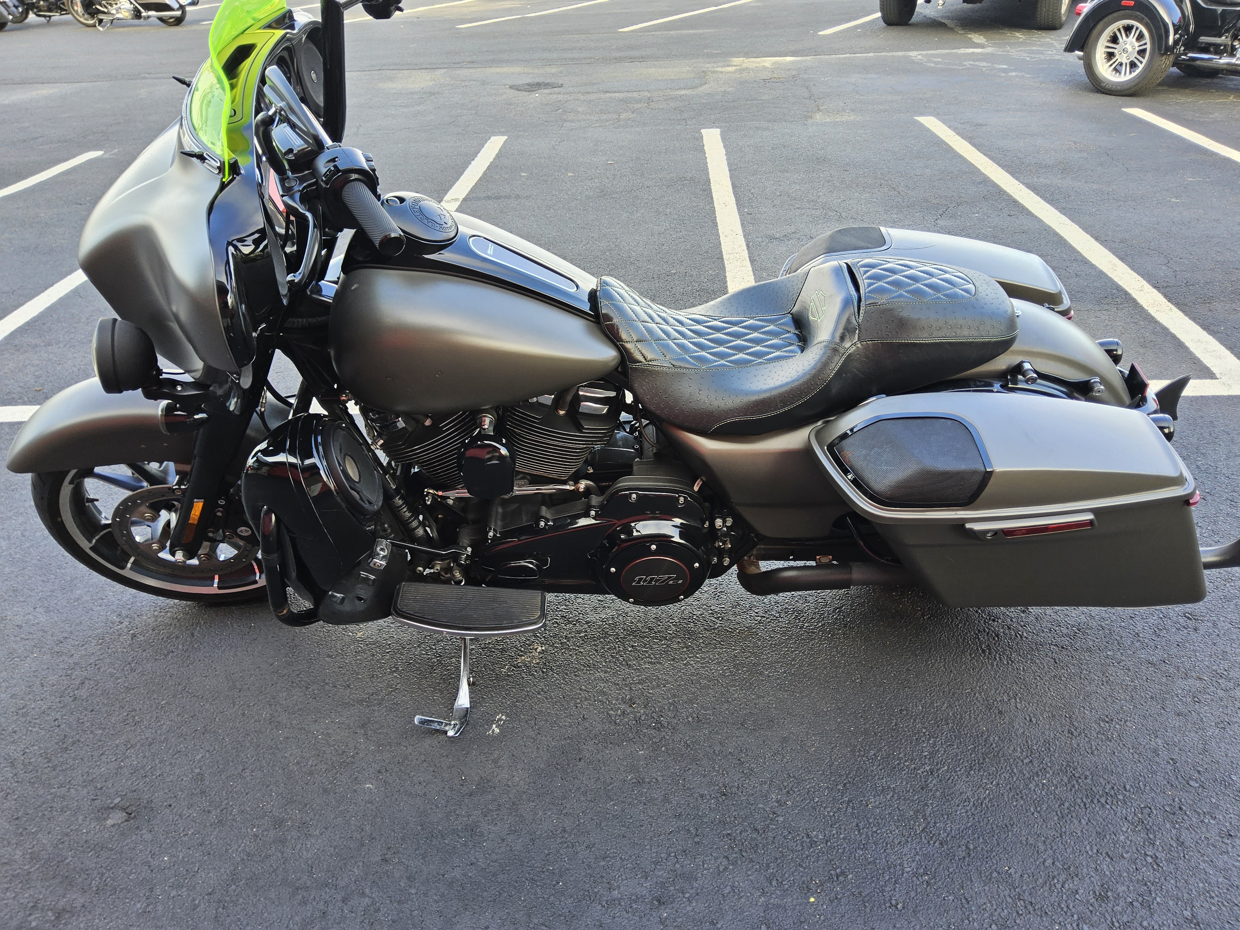 2019 Harley-Davidson Street Glide® Special in Fort Myers, Florida - Photo 4