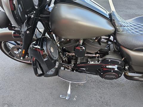 2019 Harley-Davidson Street Glide® Special in Fort Myers, Florida - Photo 5