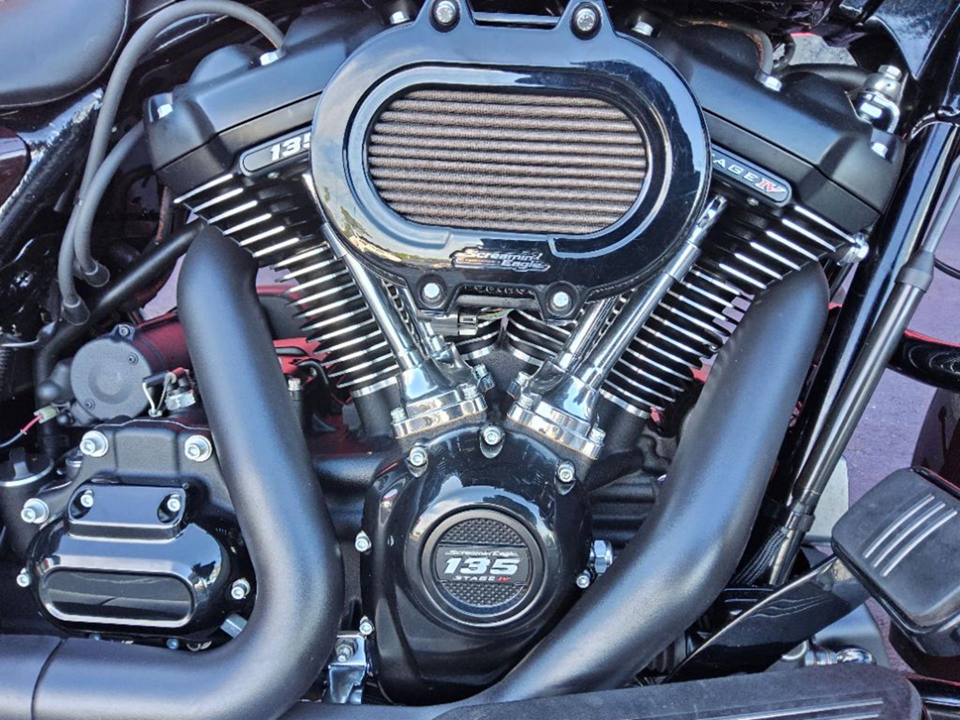 2021 Harley-Davidson Road Glide® Special 3