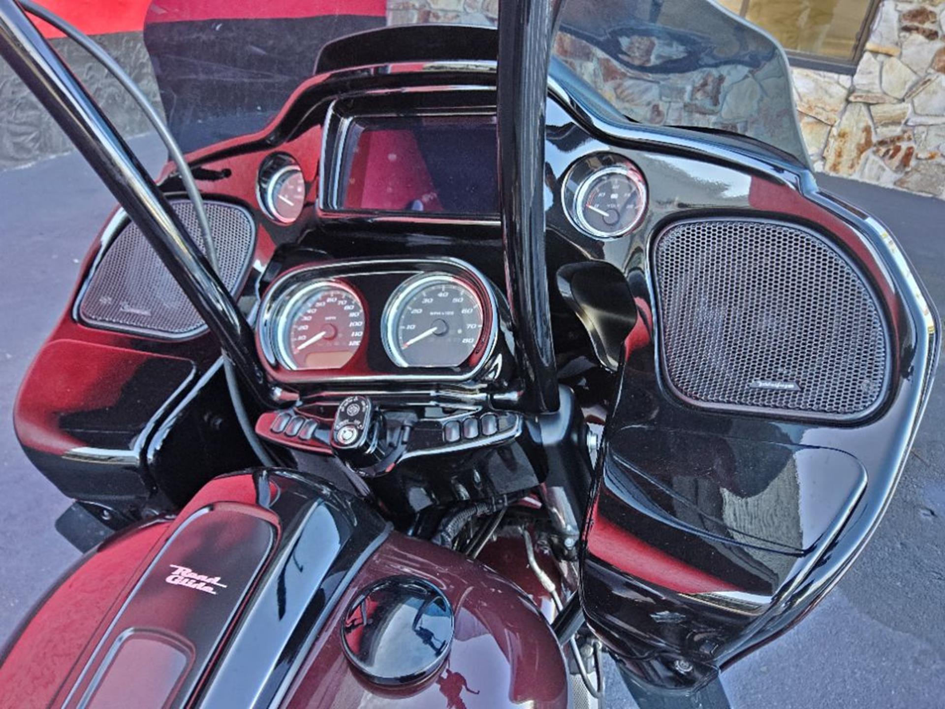 2021 Harley-Davidson Road Glide® Special 4