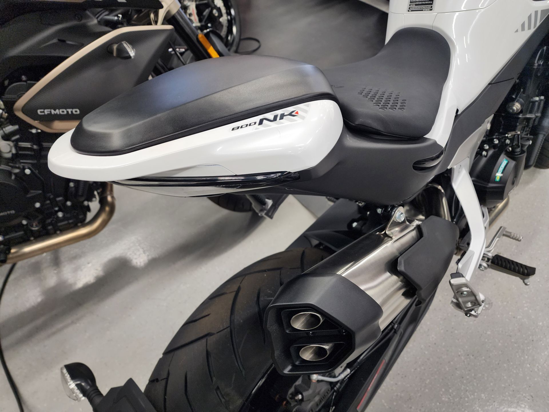 2024 CFMOTO 800NK in Fort Myers, Florida - Photo 7