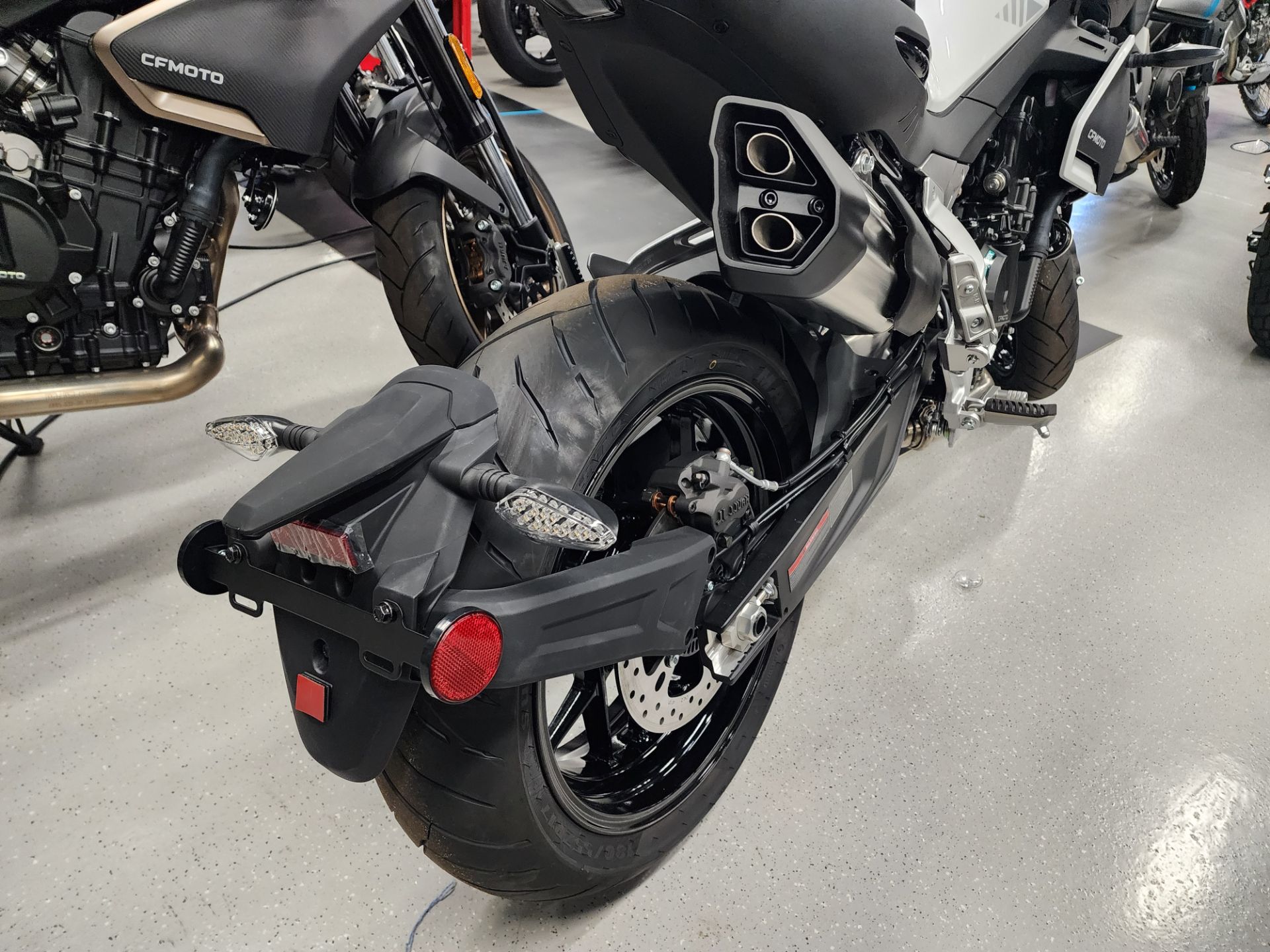 2024 CFMOTO 800NK in Fort Myers, Florida - Photo 8