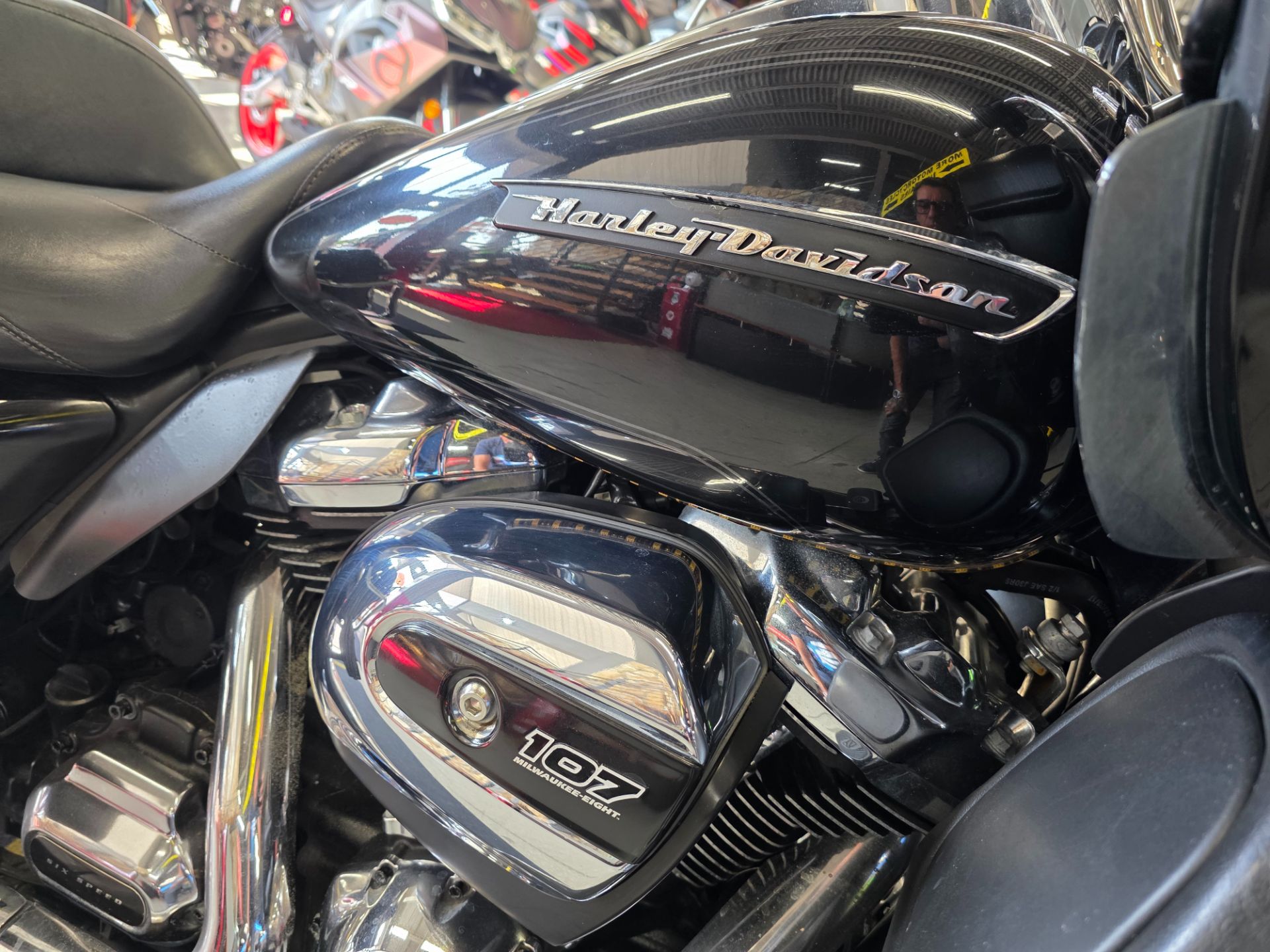 2018 Harley-Davidson Road Glide® Ultra in Fort Myers, Florida - Photo 8