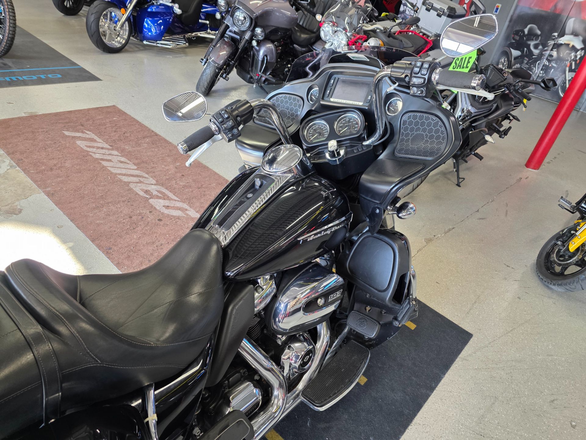 2018 Harley-Davidson Road Glide® Ultra in Fort Myers, Florida - Photo 4