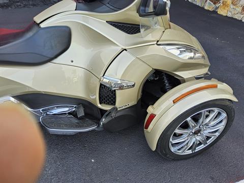 2017 Can-Am Spyder RT Limited in Fort Myers, Florida - Photo 5