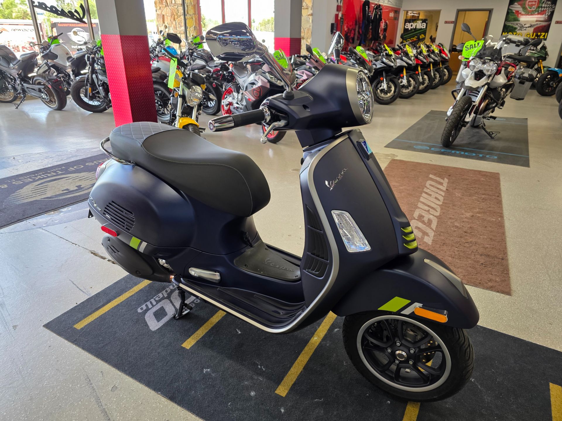 Vespa Super Tech Vespa 300 Nuova Offerte 300 Super Tech Recensioni