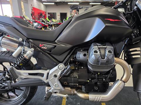 2025 Moto Guzzi V85 Strada in Fort Myers, Florida - Photo 7